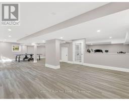 2380 Gladacres Lane, Oakville, ON L6M0G4 Photo 37
