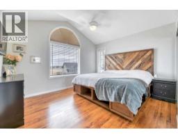 90 Parklane Drive - photo 17