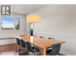 5pc Ensuite bath - 3690 Sage Avenue, Armstrong, BC V4Y0J2 Photo 16