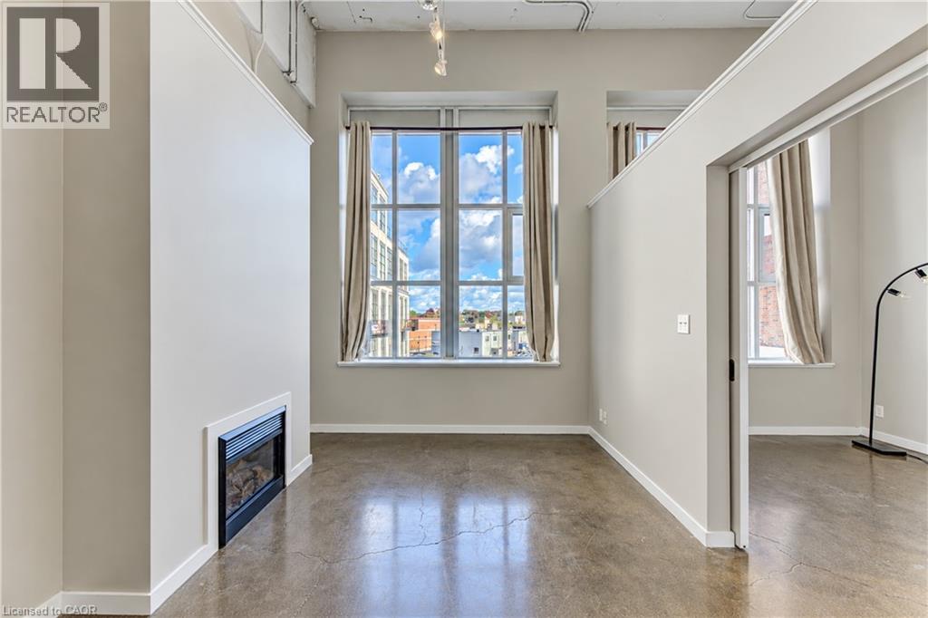 404 King Street West — photo 18