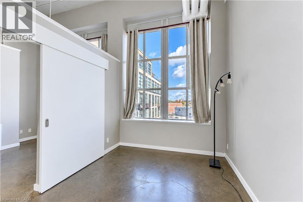 404 King Street West — photo 23