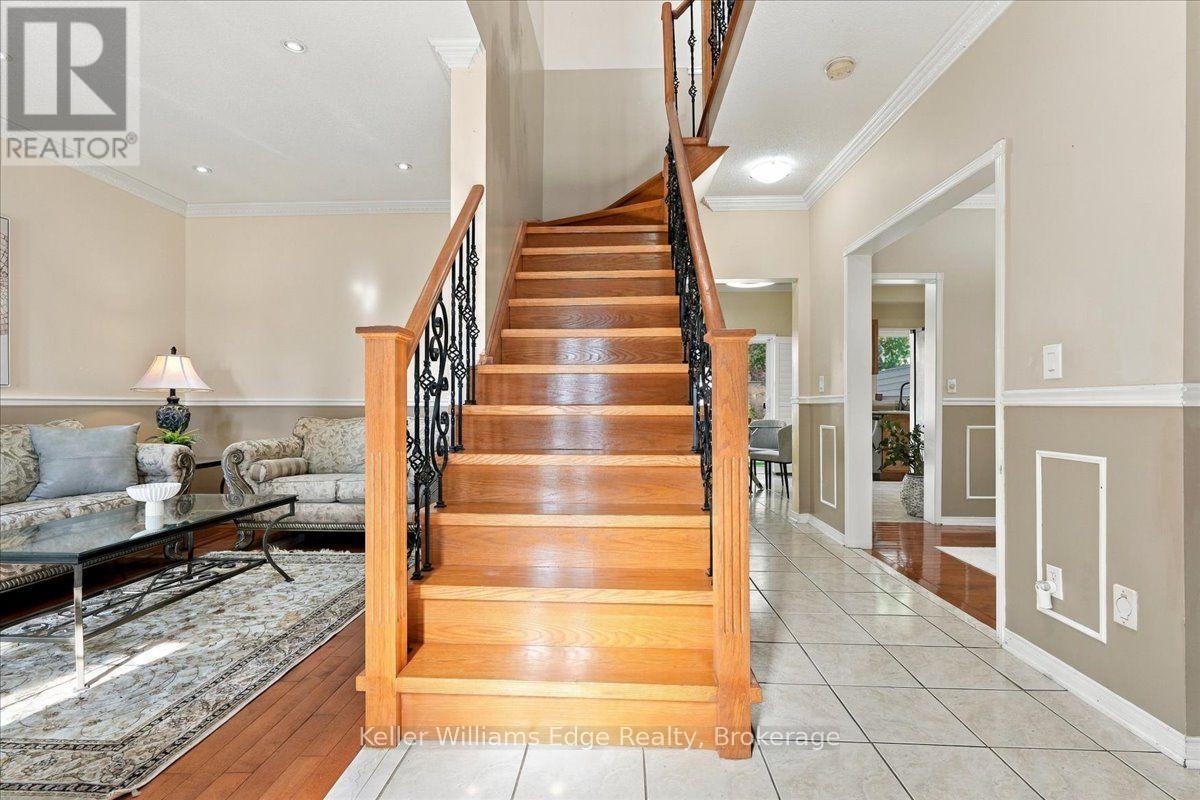 671 TWAIN AVENUE - 4