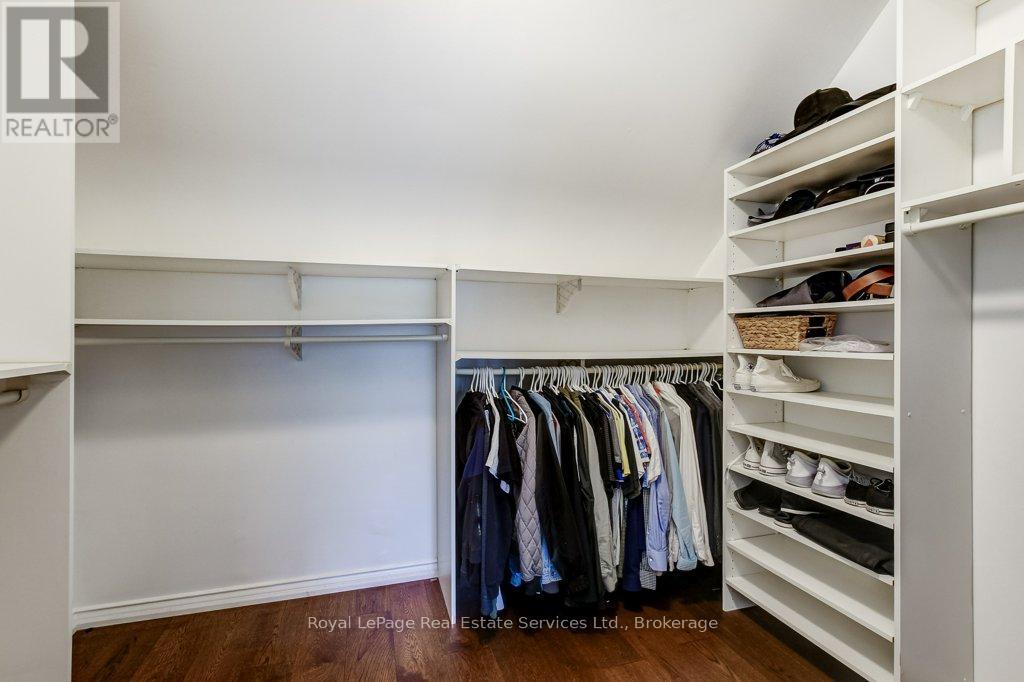 22 DAFFODIL CRESCENT - 29