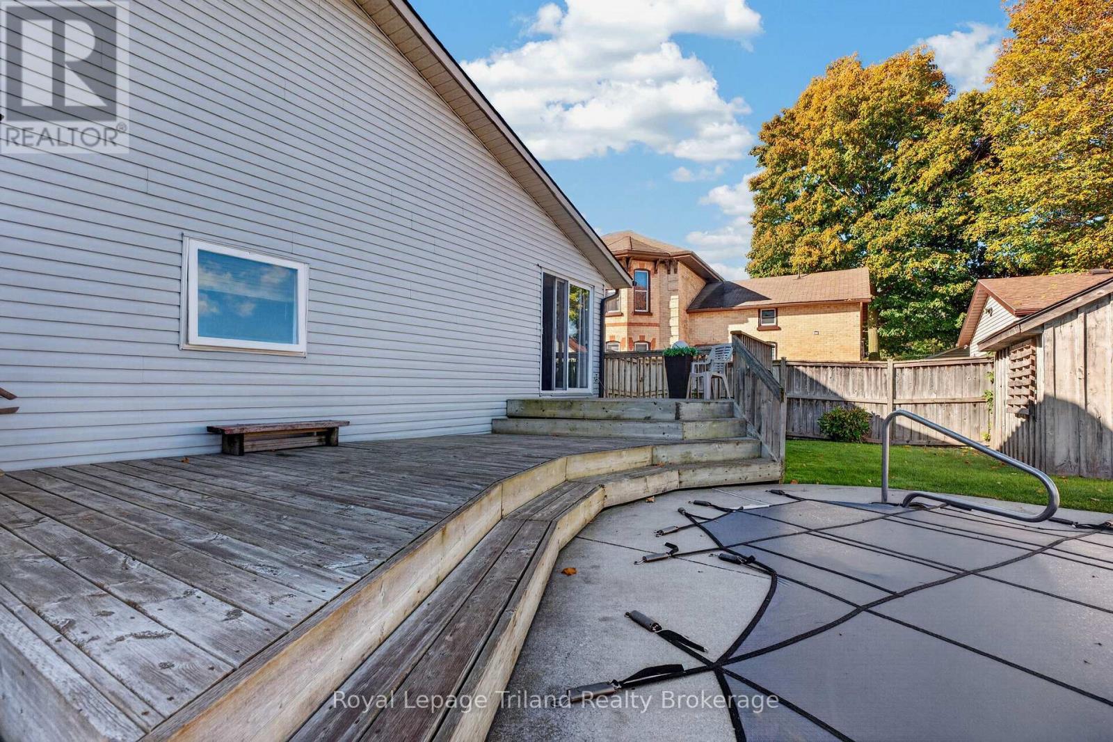 14 ELGIN STREET W - Image 38