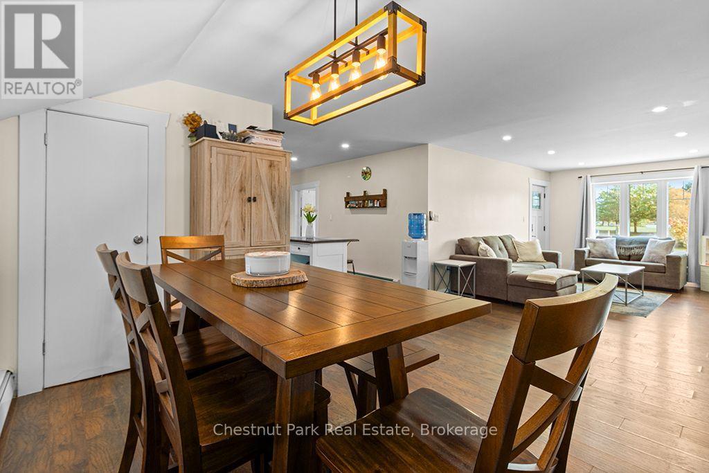 2096 3RD AVENUE W - 12