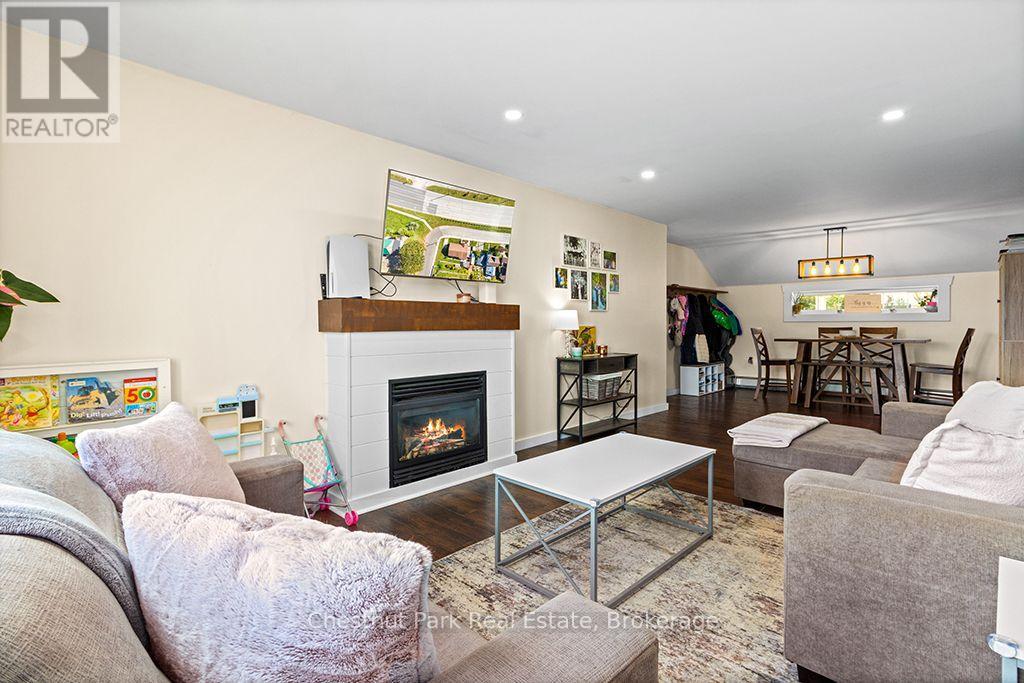 2096 3rd Avenue West — photo 13