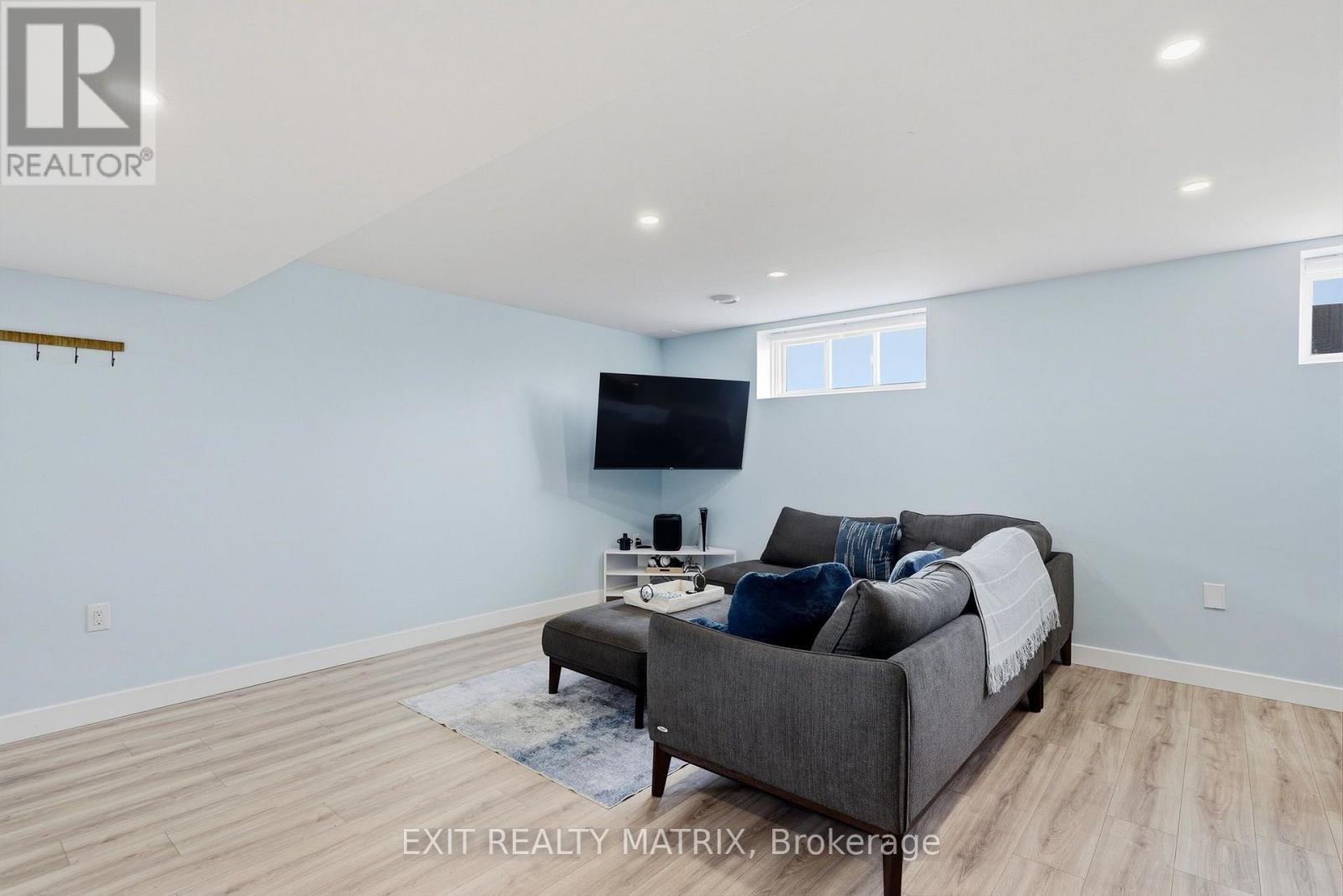 122 PENDLETON STREET - Image 22