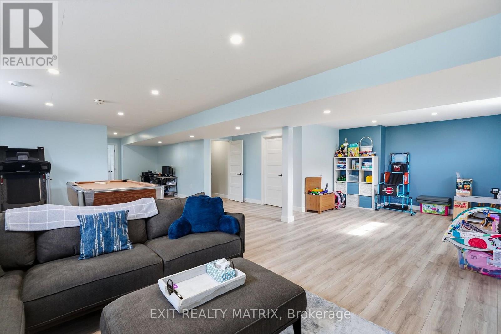 122 PENDLETON STREET - Image 24