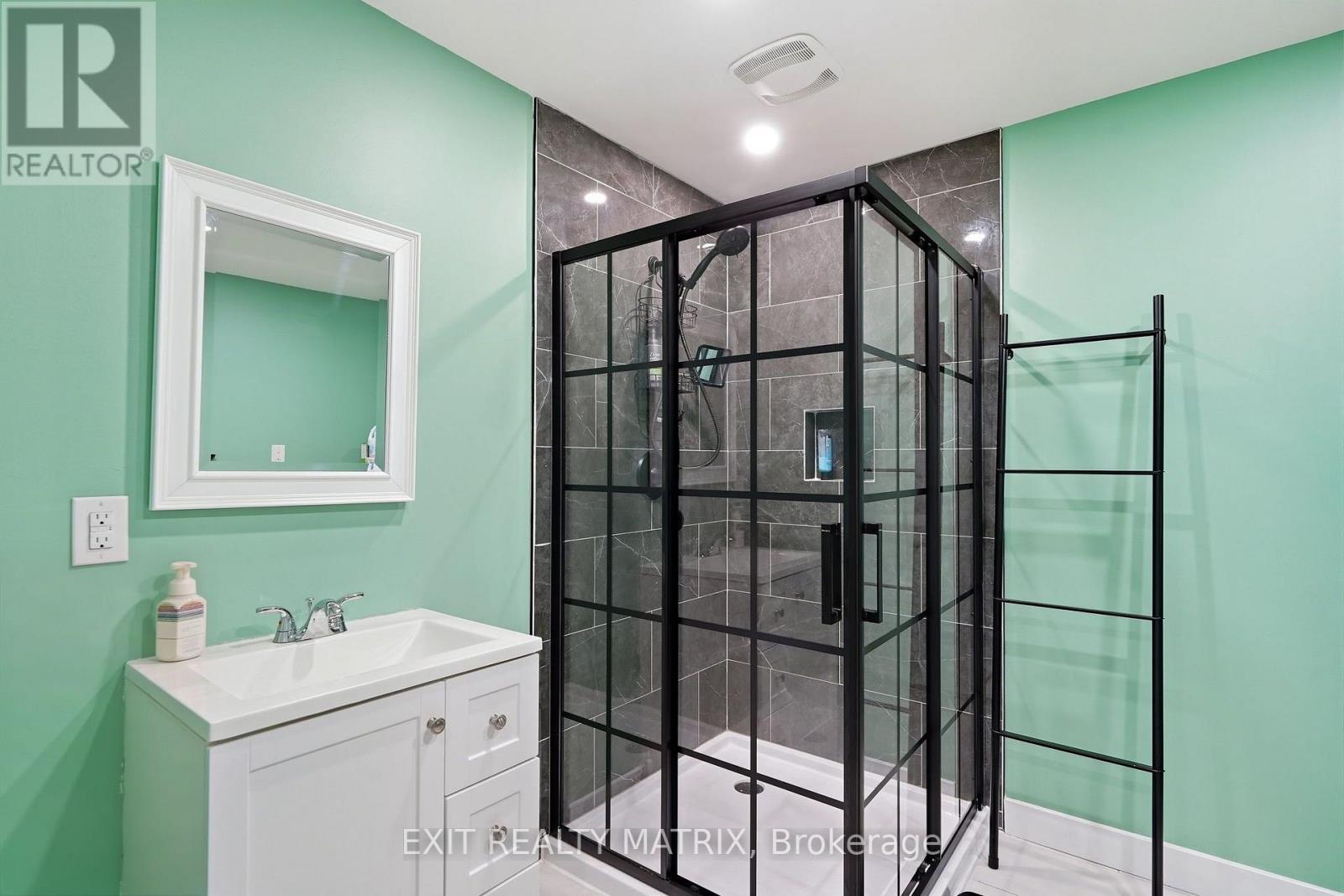 122 PENDLETON STREET - Image 29