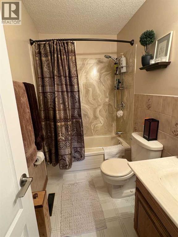 1623 Rouleau Crescent SE - 16