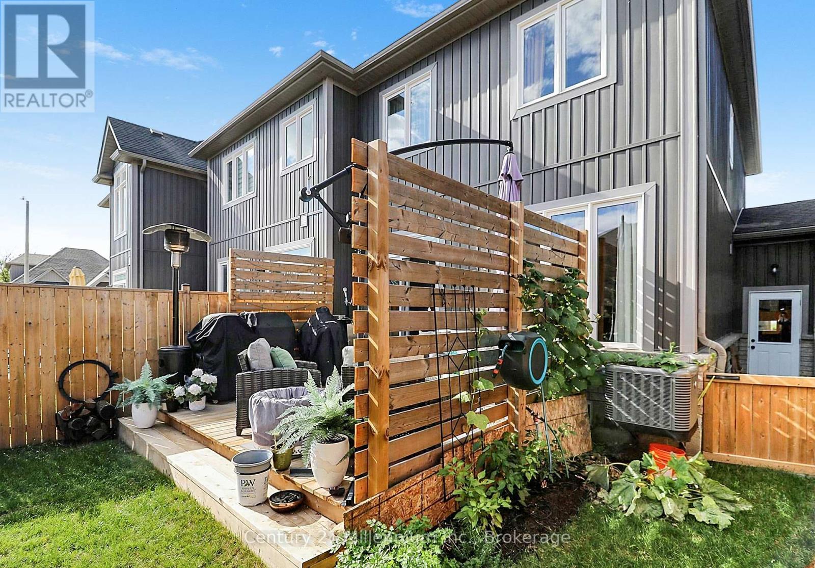 25 Kirby Avenue — photo 37