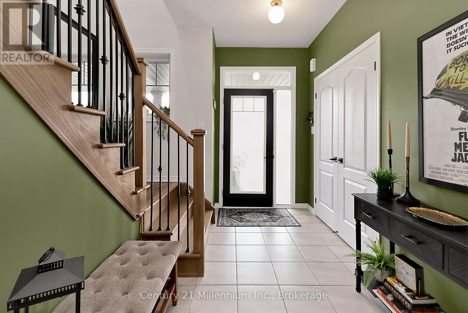 25 Kirby Avenue — photo 4