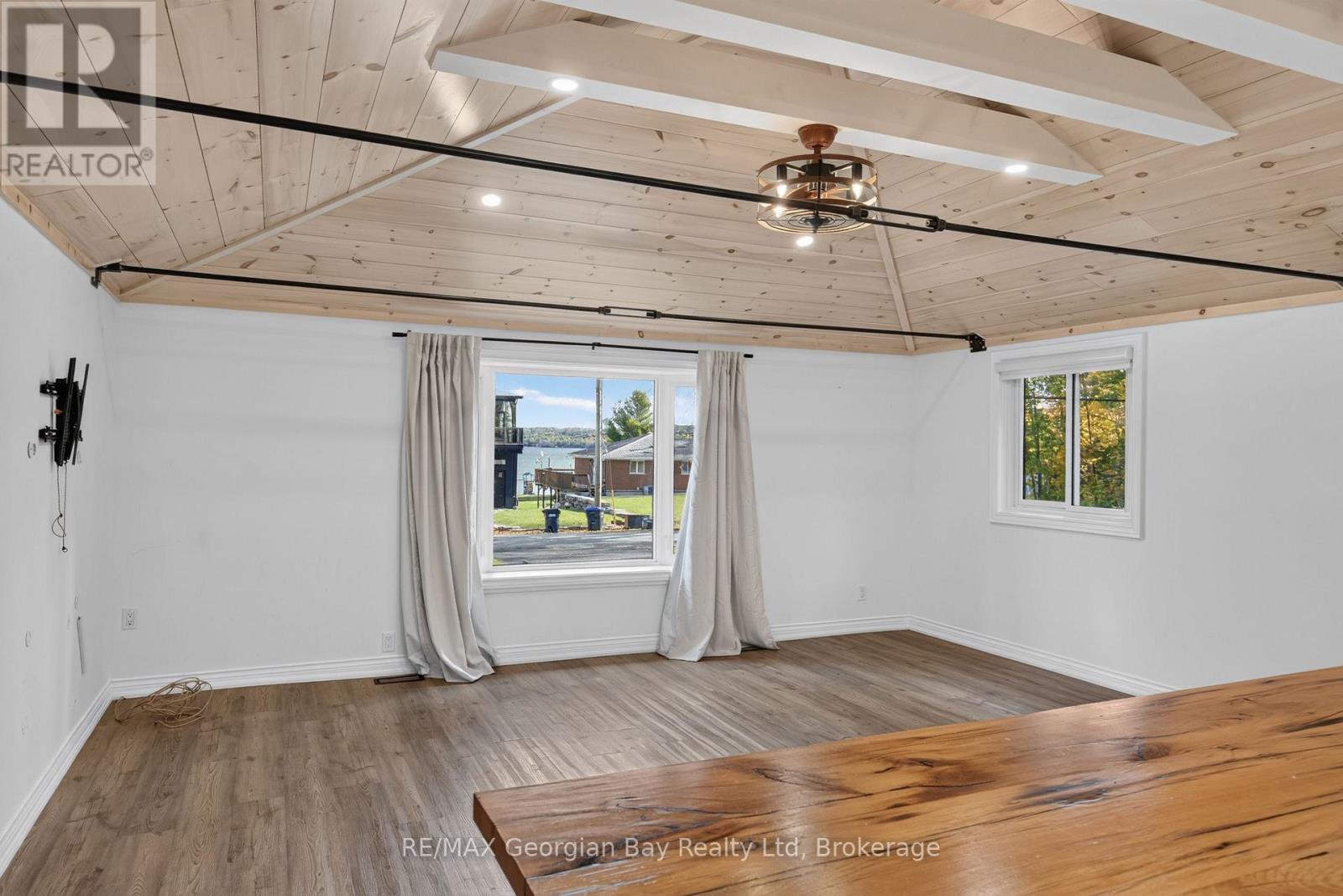 18 SALLOWS DRIVE - Image 12
