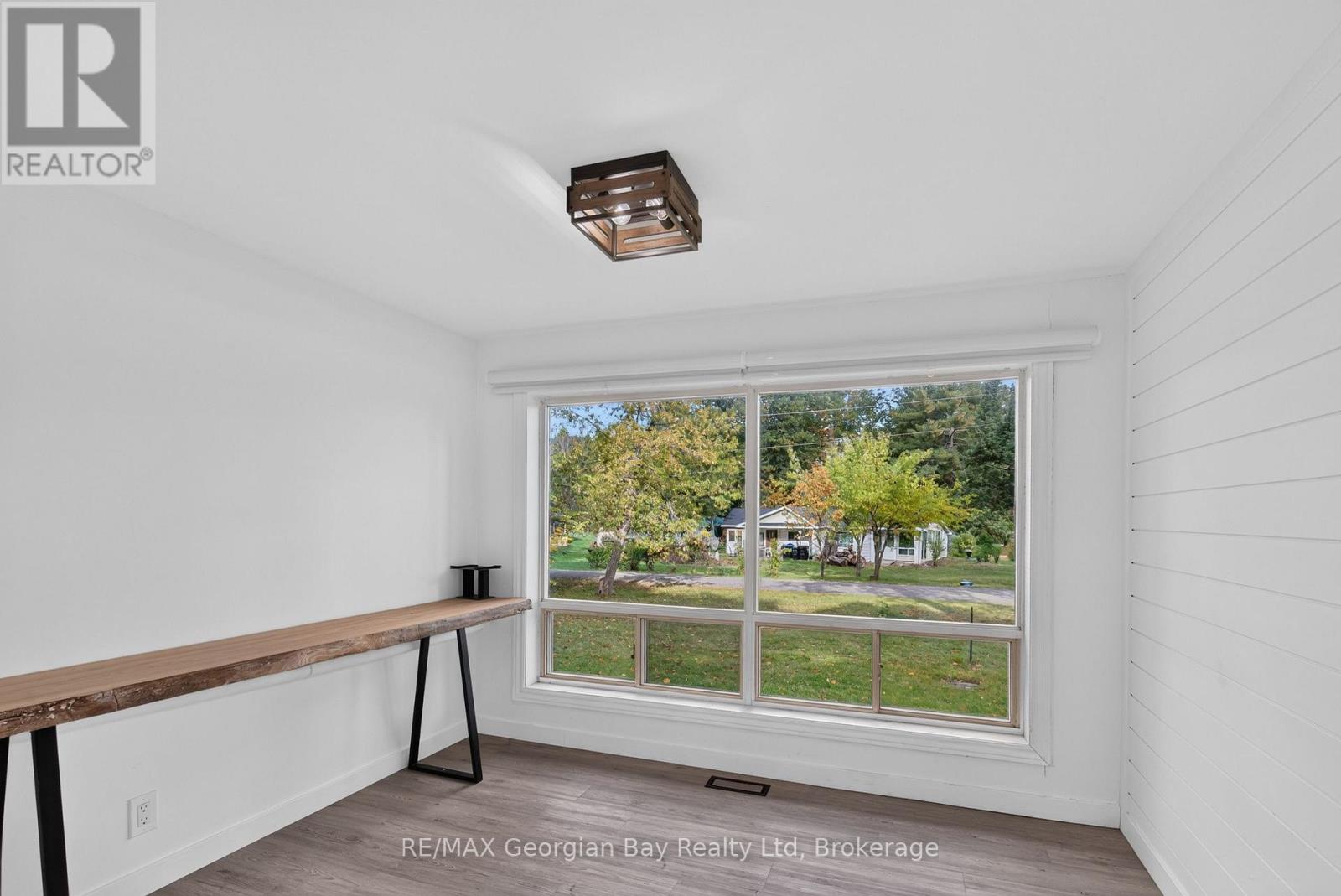18 SALLOWS DRIVE - 17