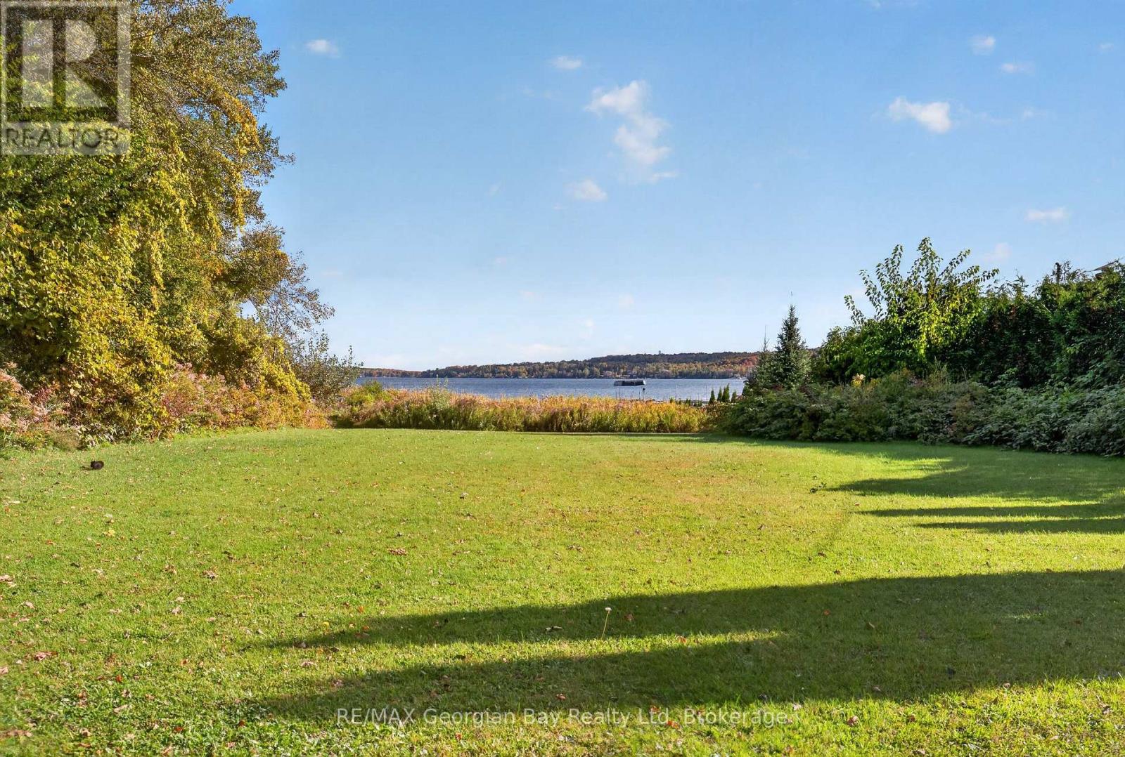 18 SALLOWS DRIVE - 38