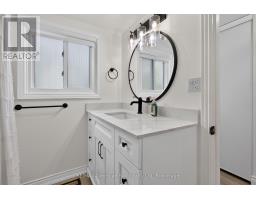 18 Sallows Drive, Tay, ON L0K2A0 Photo 25