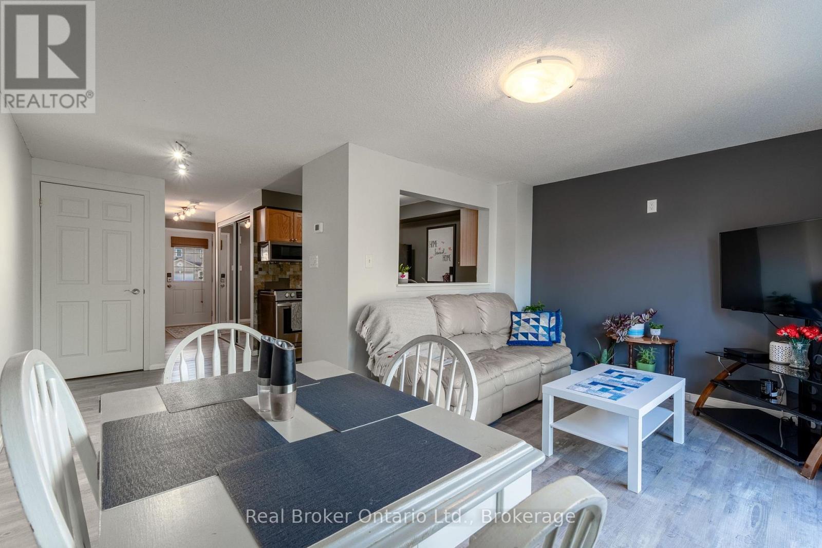 44 MONARCHY STREET - 7