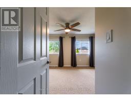 44 Monarchy Street, Barrie, ON L4M7K1 Photo 12