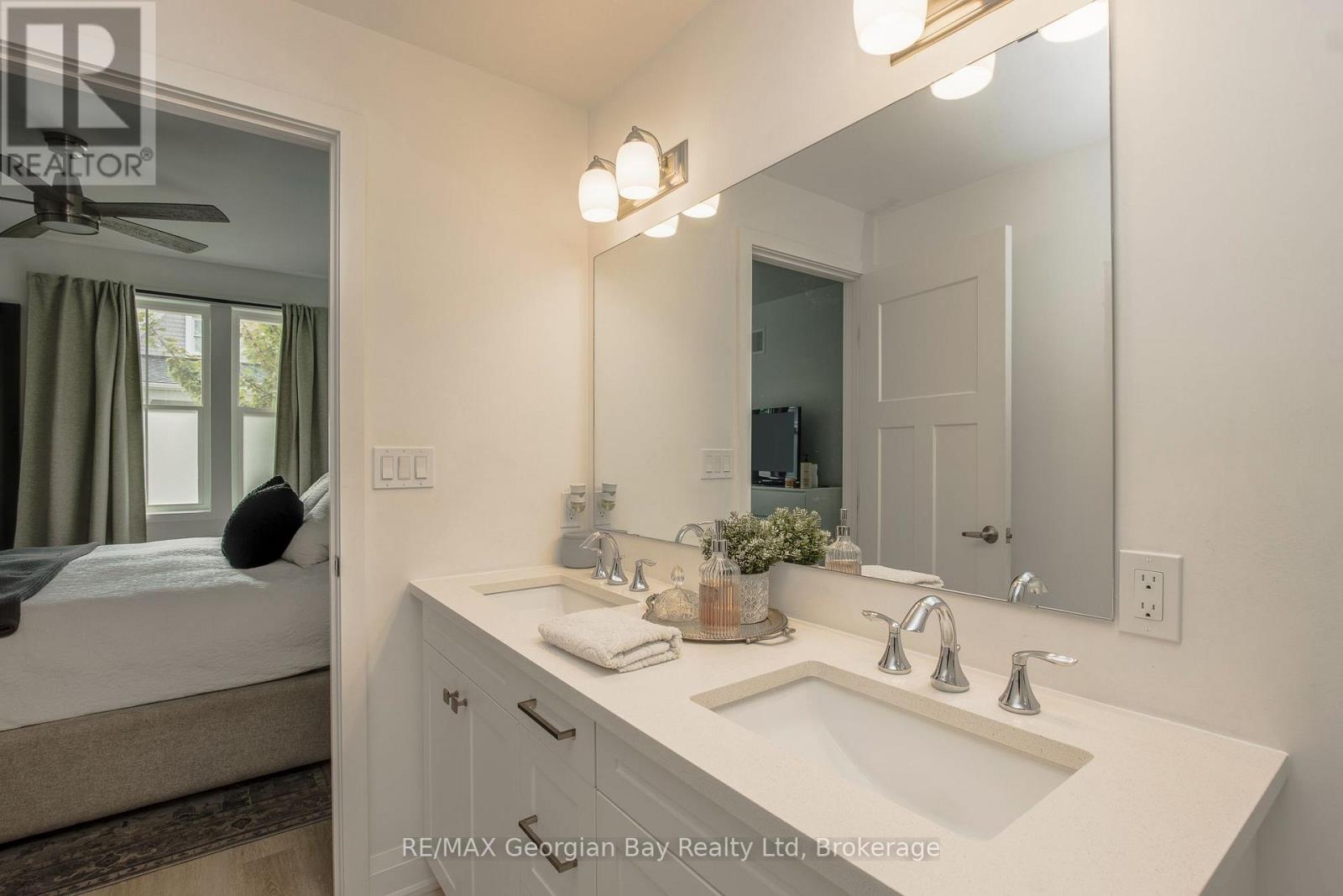 16 DANIELLE CRESCENT - 23