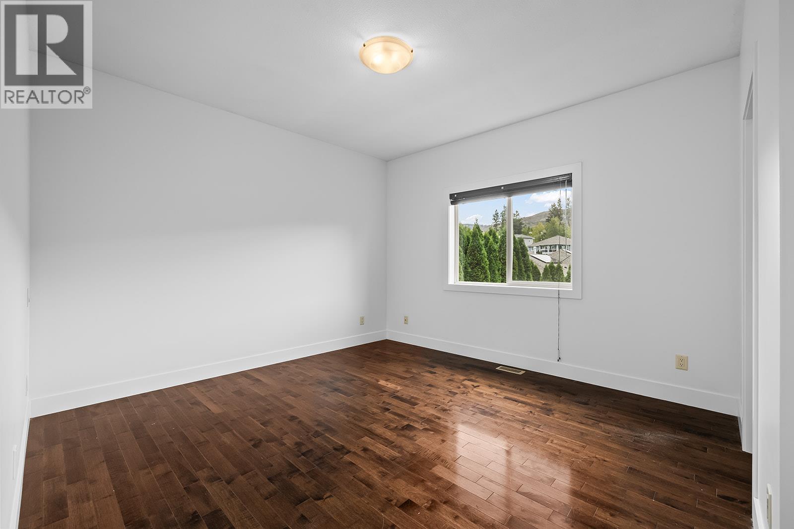 541 Quartz Crescent - 38