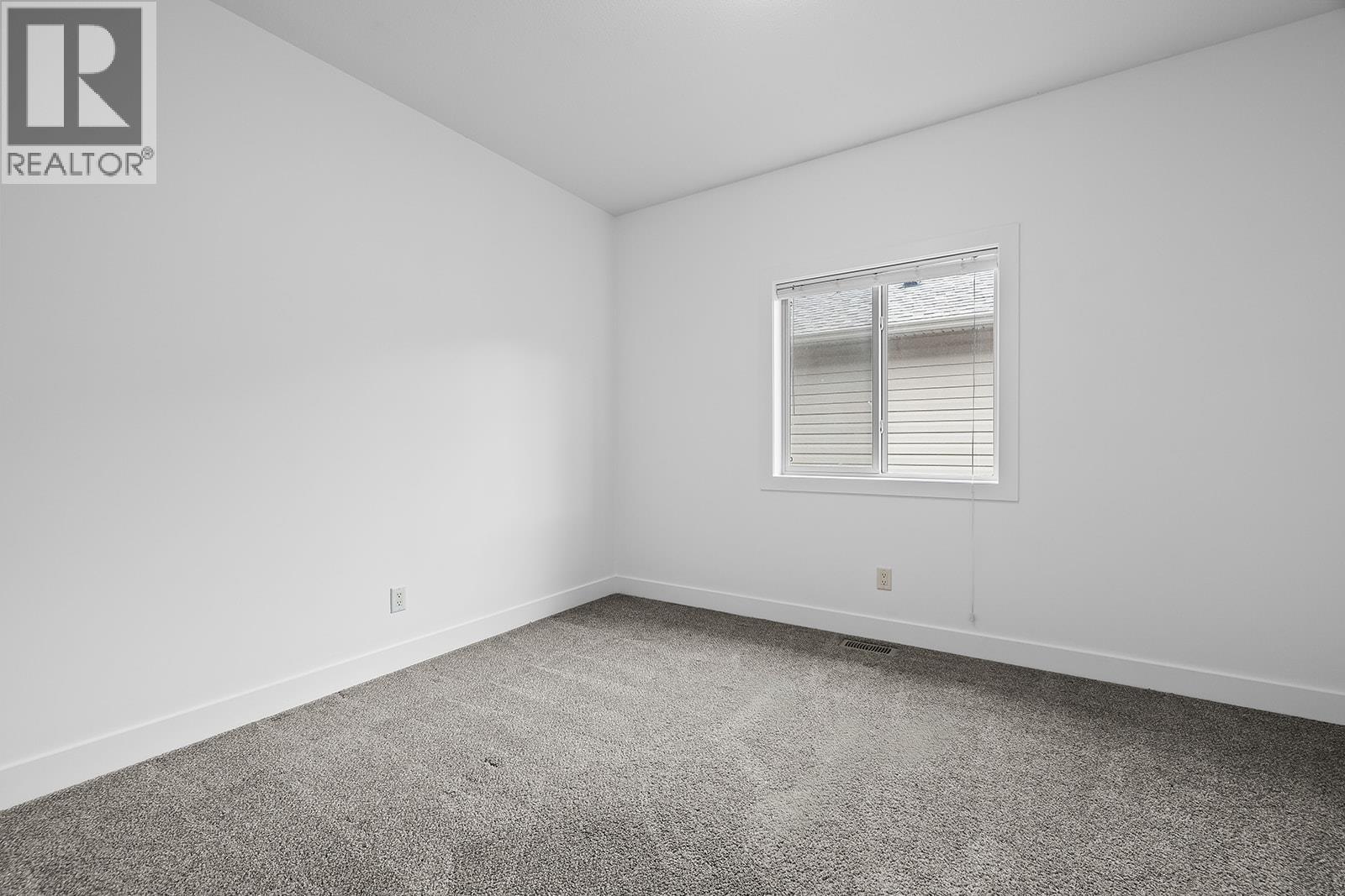 541 Quartz Crescent - 44
