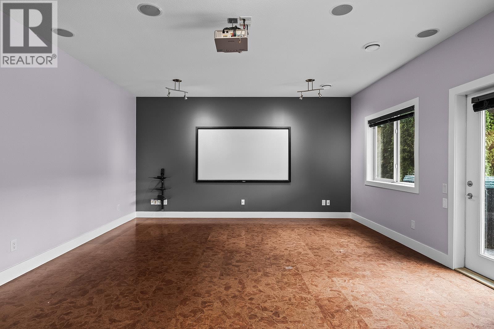 541 Quartz Crescent - 52