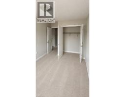Living room - 30 Linden Park Lane, Hamilton, ON L9A1Y3 Photo 10