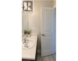 30 Linden Park Lane, Hamilton, ON L9A1Y3 Photo 11