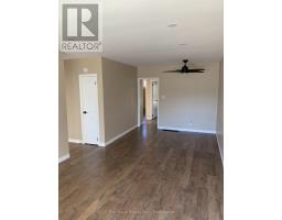 Kitchen - Upper - 210 Dovedale Drive, Whitby, ON L1N1Z6 Photo 6