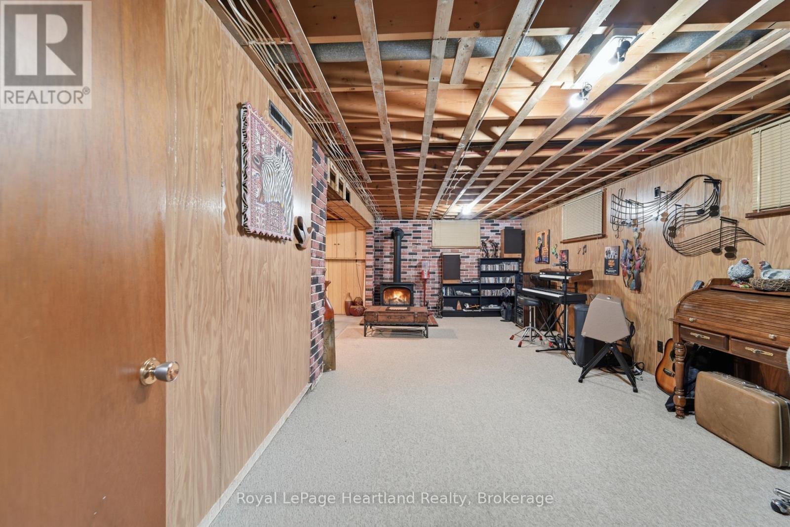 257 ELDON STREET - 31