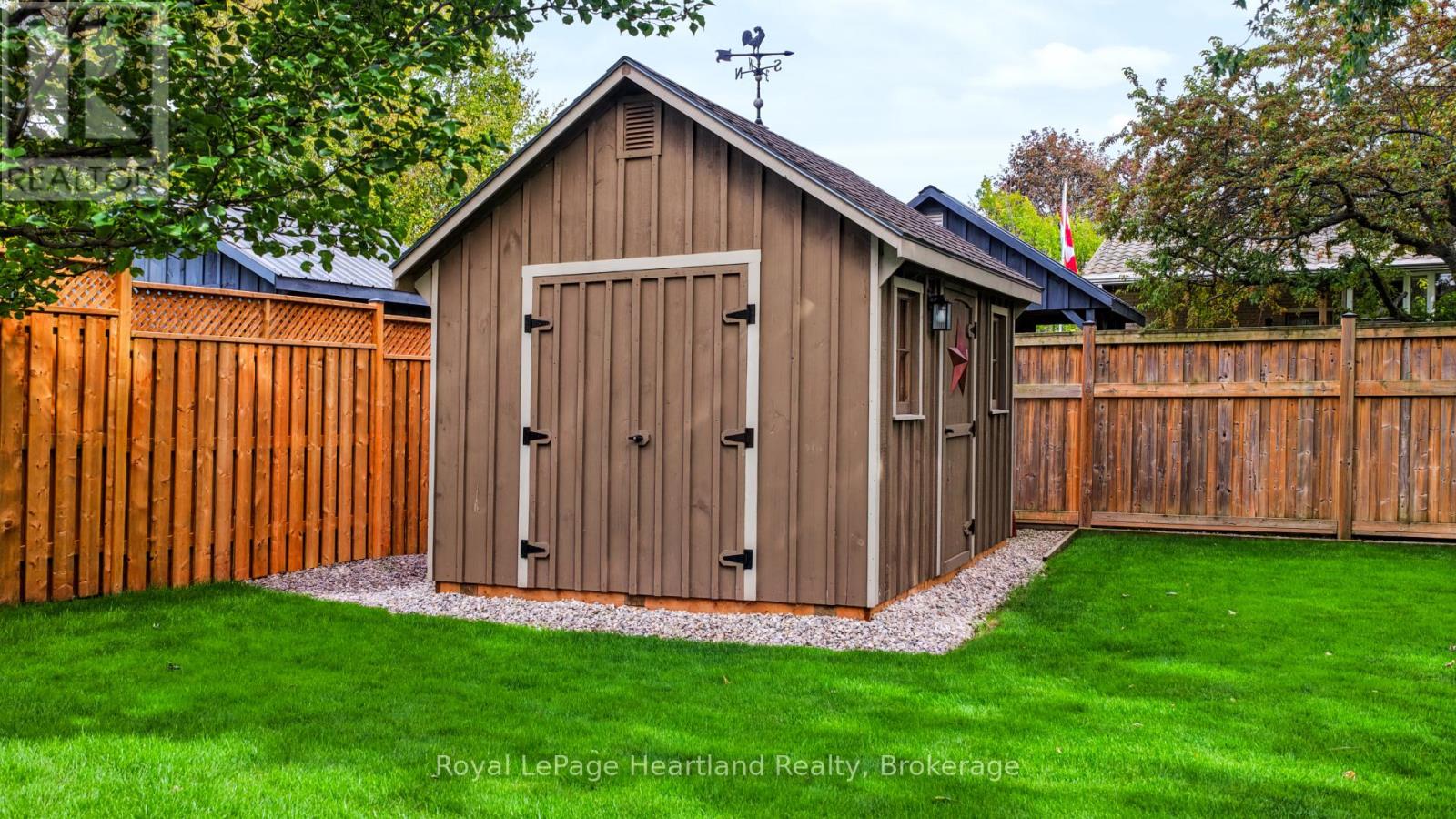 257 ELDON STREET - 37