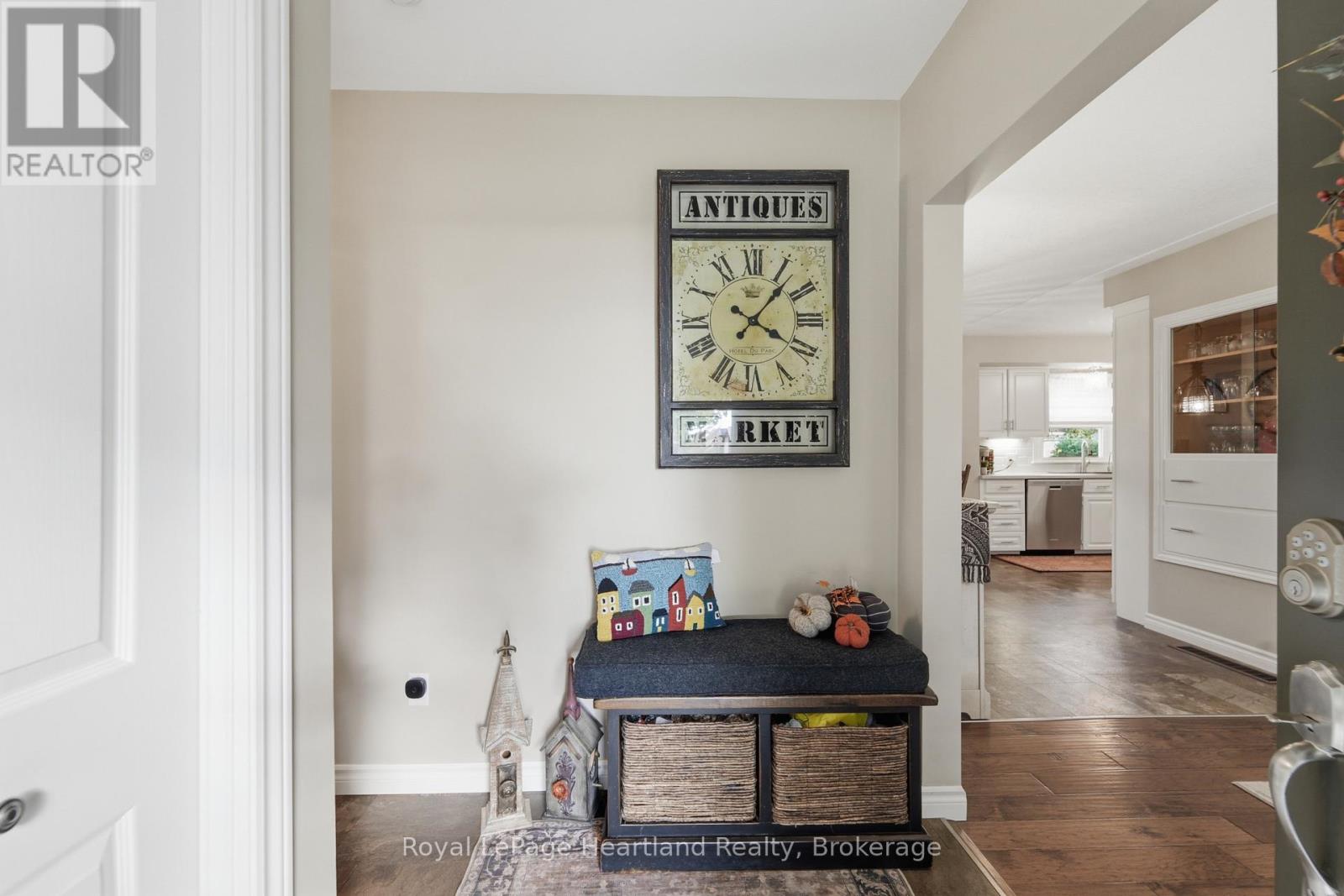 257 ELDON STREET - 5