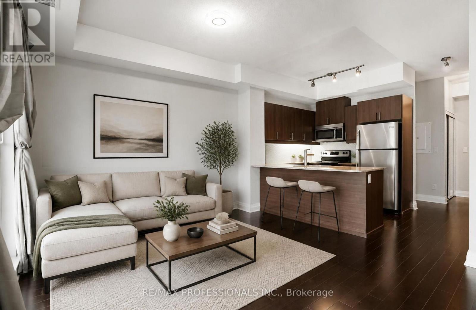 #417 17 KENASTON GARDENS - 1