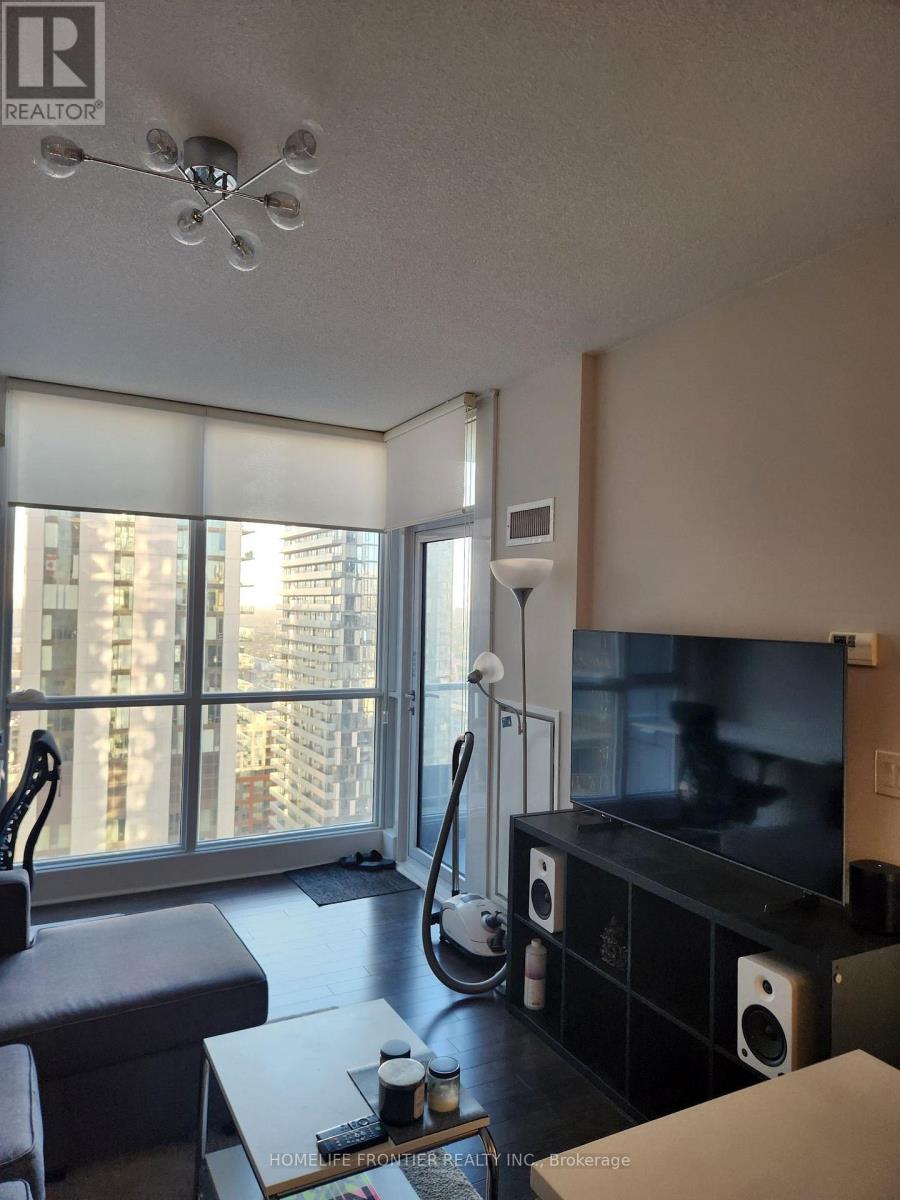 295 Adelaide Street West — photo 10