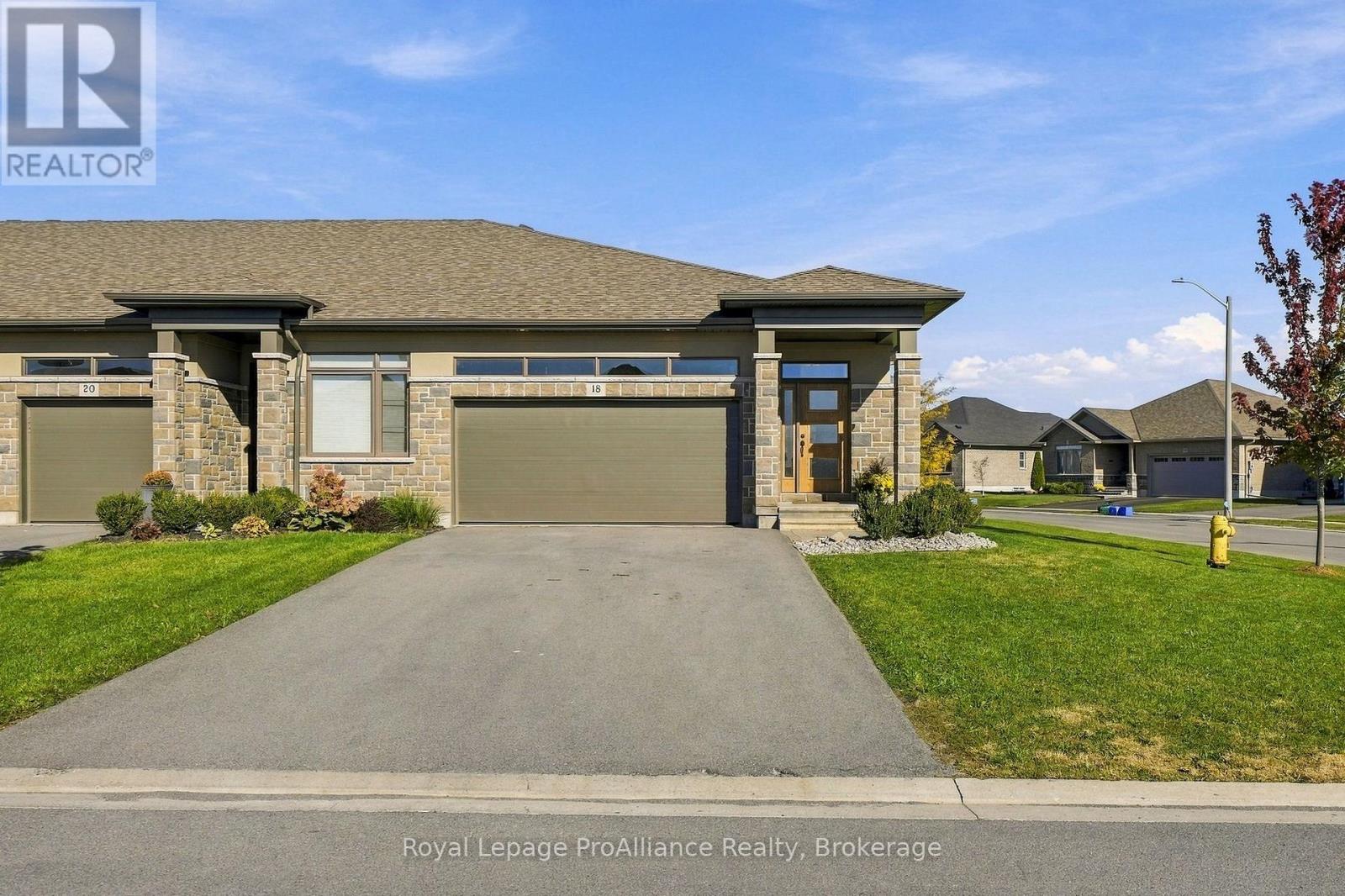 18 COVINGTON CRESCENT - 1