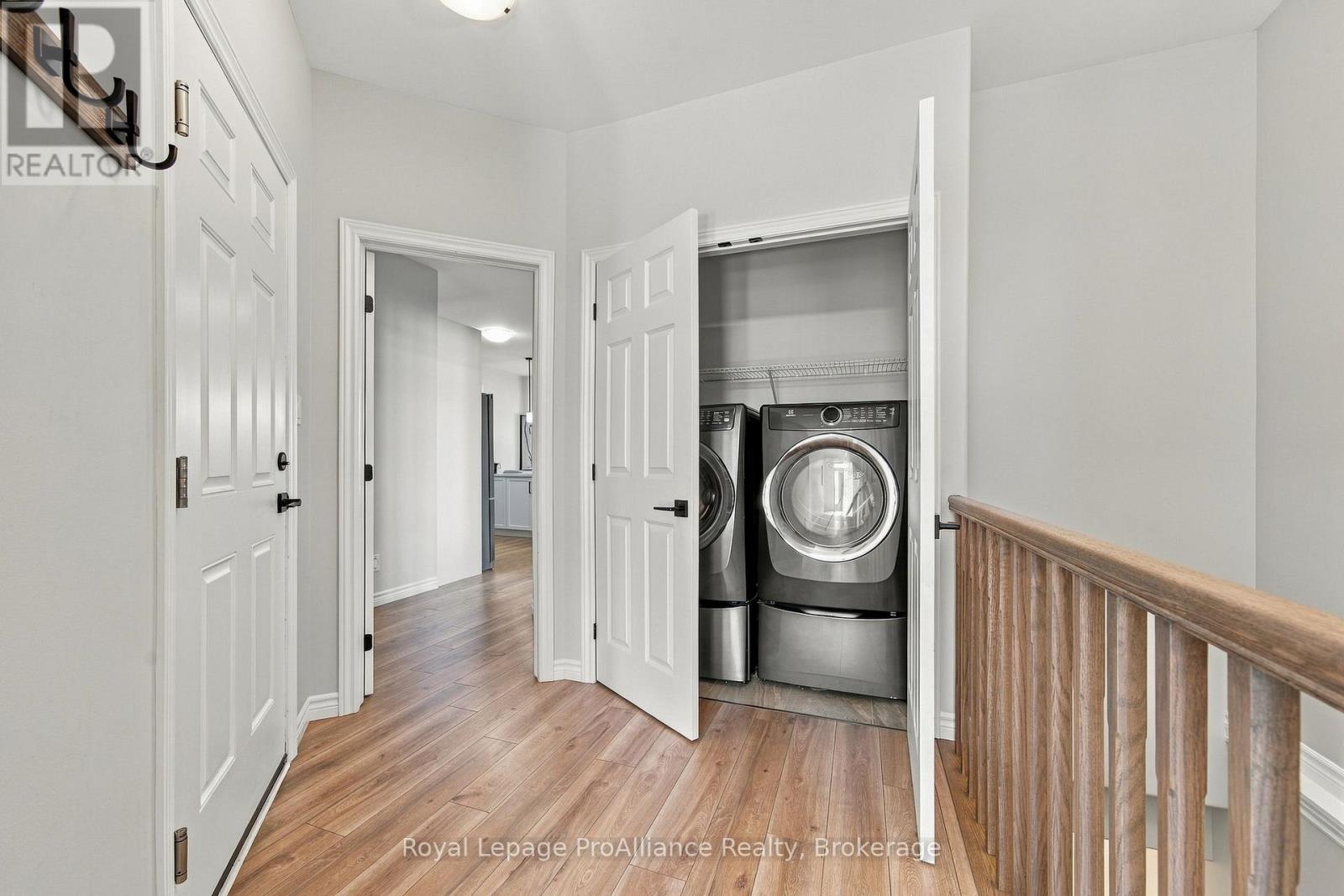 18 COVINGTON CRESCENT - 25