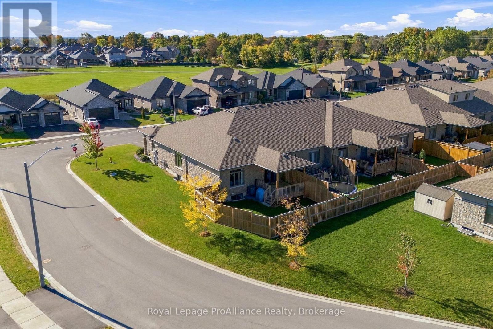 18 COVINGTON CRESCENT - Image 46