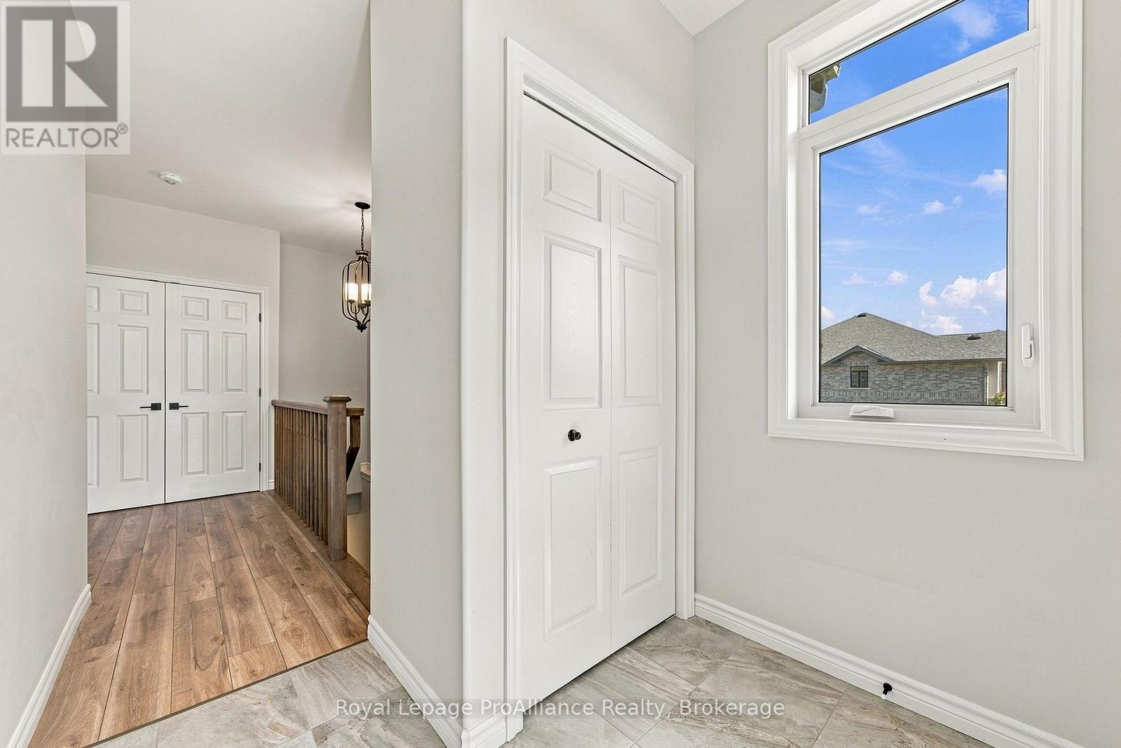 18 COVINGTON CRESCENT - Image 5