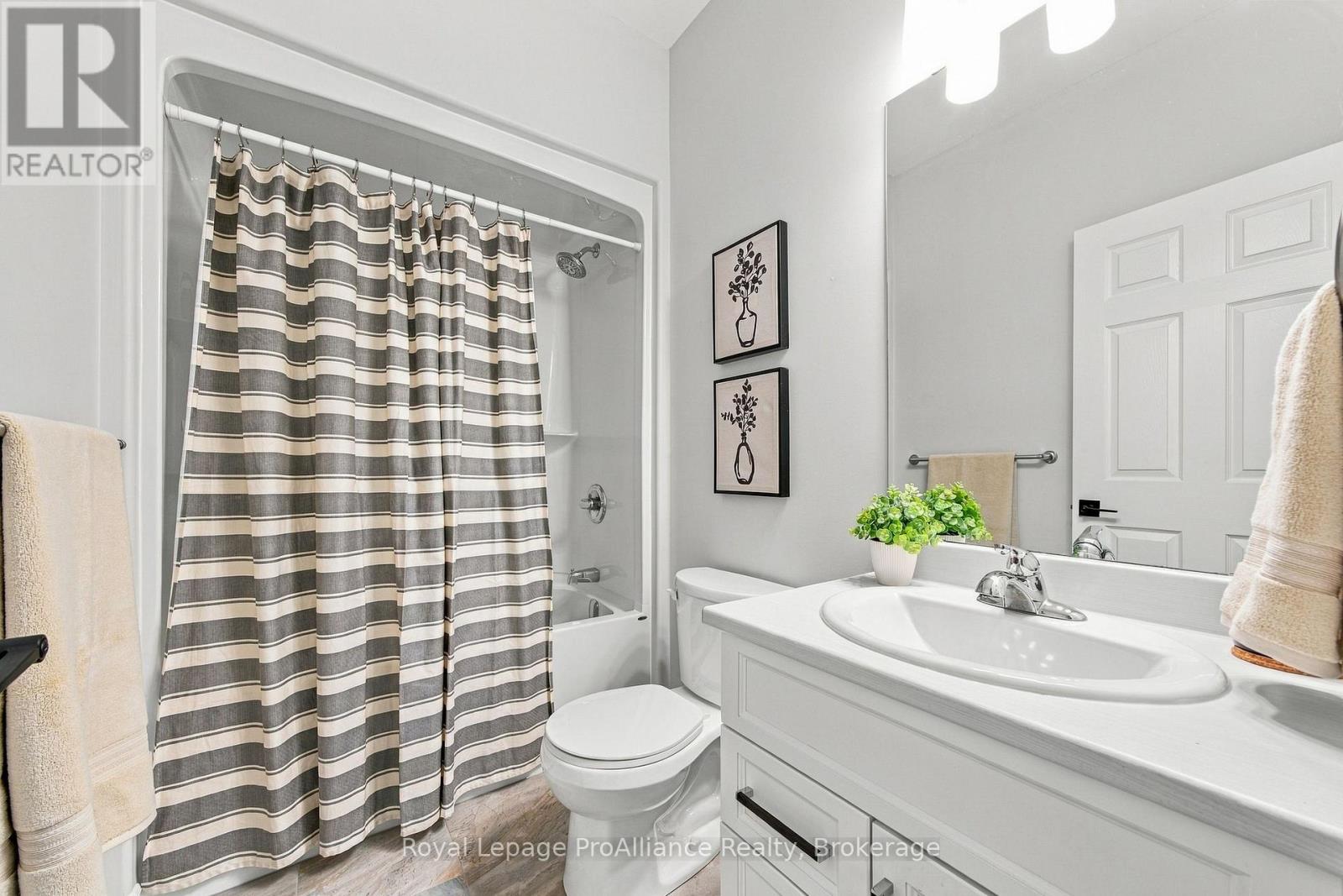 18 COVINGTON CRESCENT - Image 7
