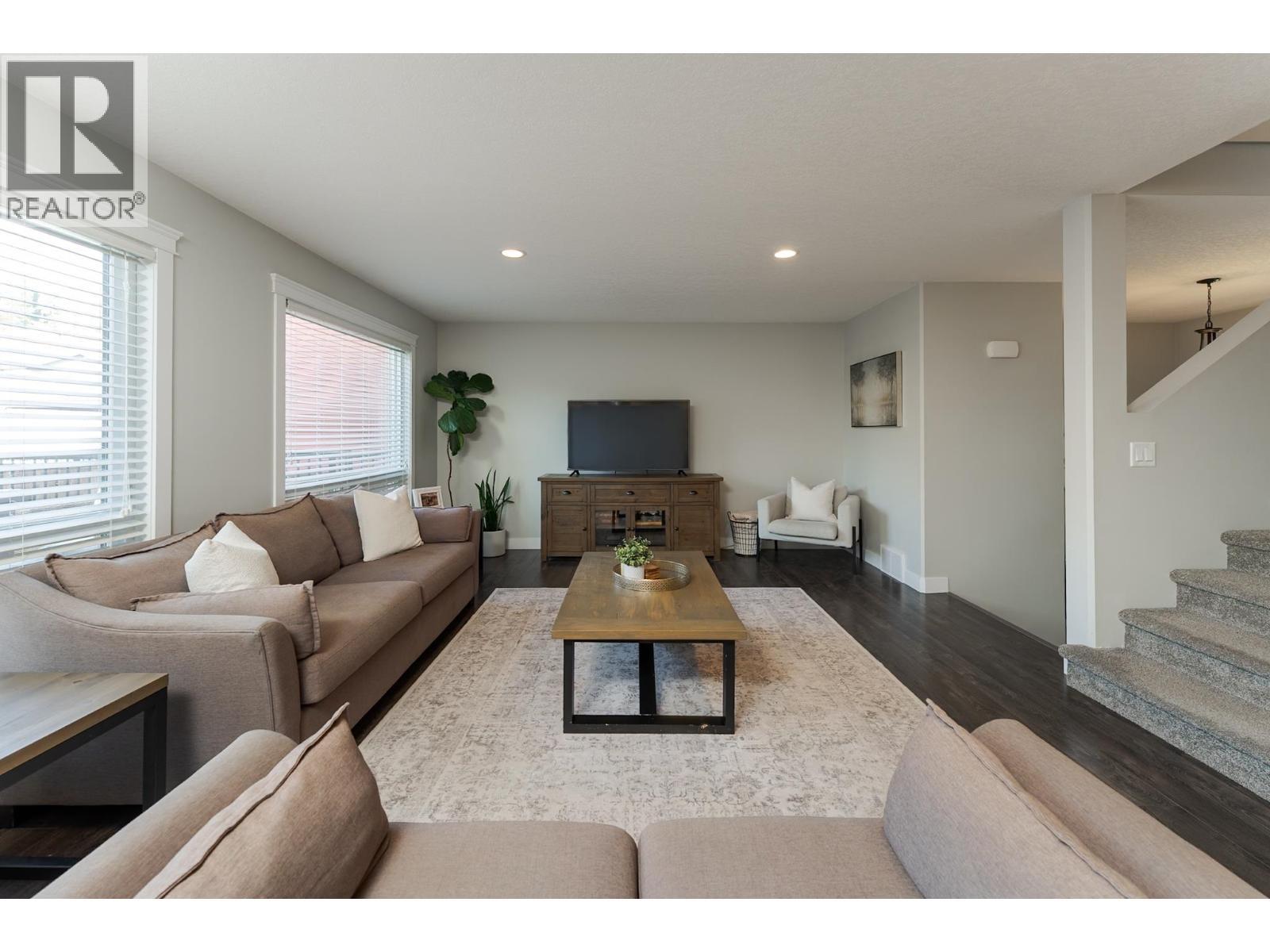 7661 CREEKSIDE WAY - 5