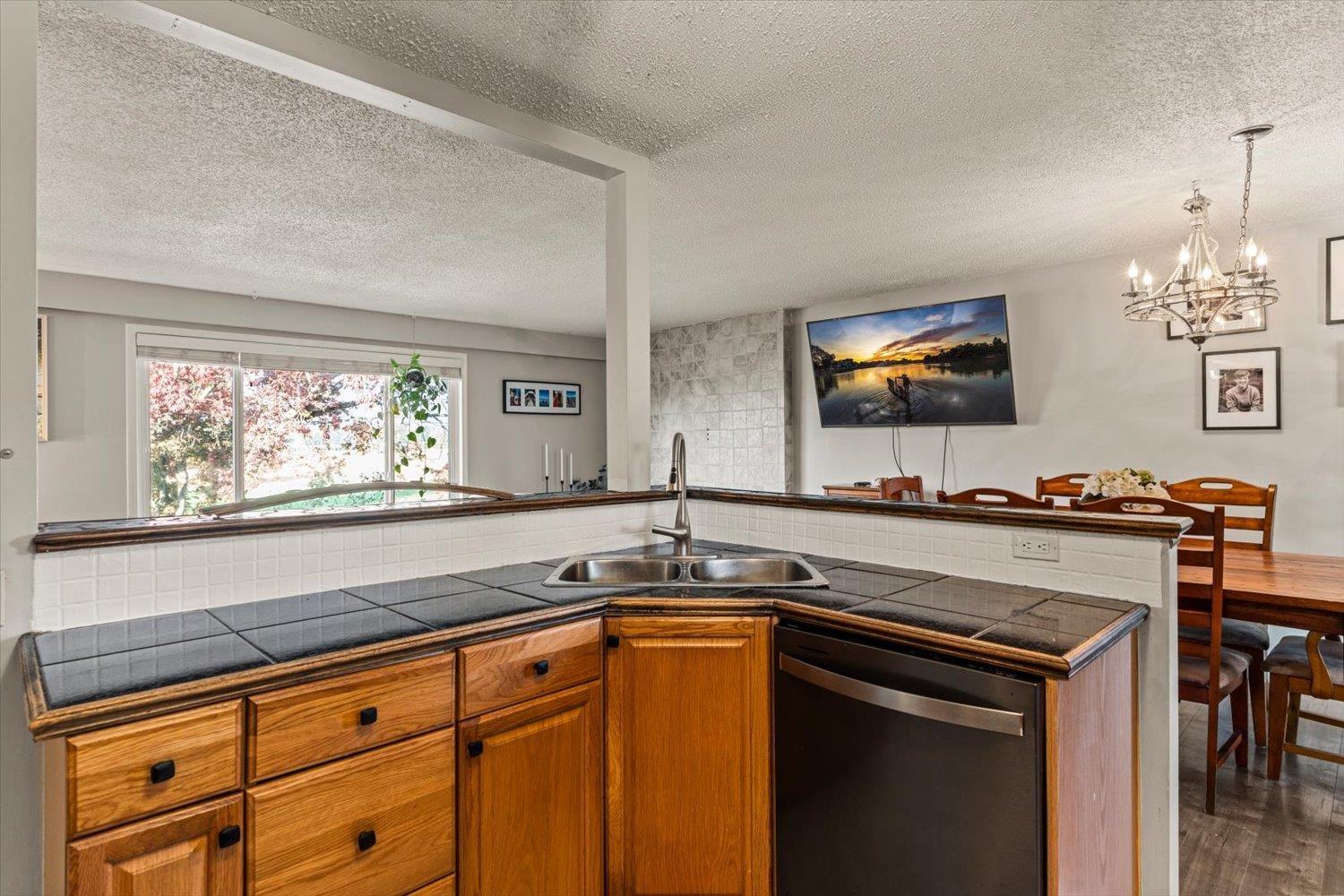 10624 MCDONALD ROAD, Fairfield Island, Chilliwack - Image 1