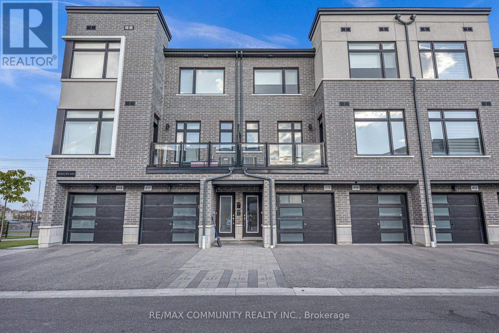 419- 2550 Castlegate Crossing, Pickering, ON photo 3