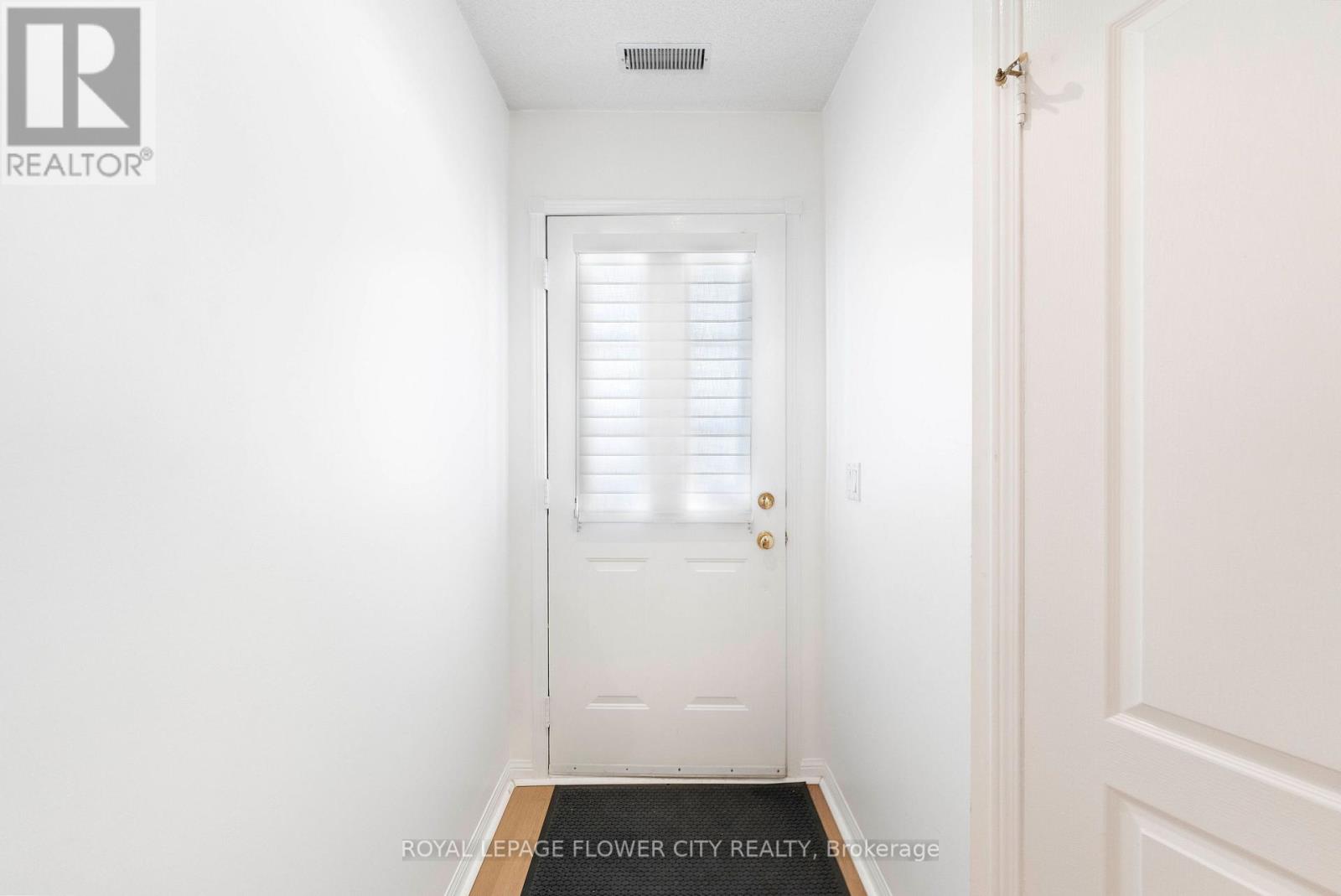 423- 1400 The Esplanade, Pickering, ON photo 3