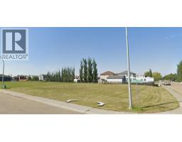 24 Monterey Estates, Wetaskiwin, AB T9A1K2 Photo 6