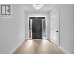 Bedroom - 3 - 414 Old Wonderland Road, London South, ON N6K3R2 Photo 6