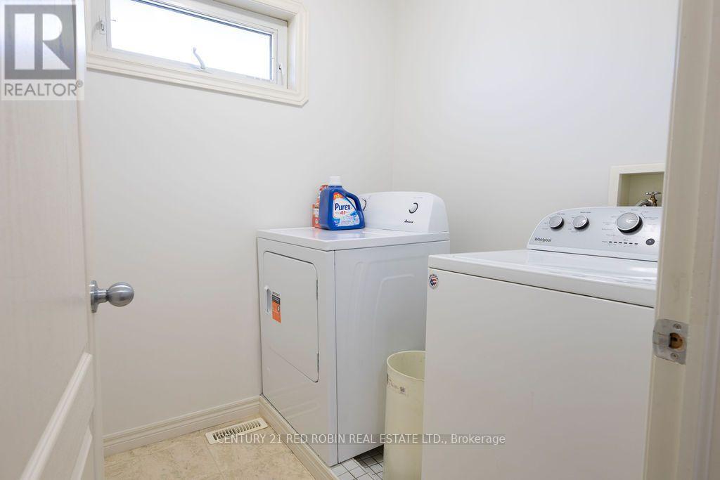 516 HARRIS CIRCLE - 37