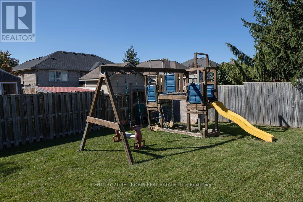 516 HARRIS CIRCLE - 43
