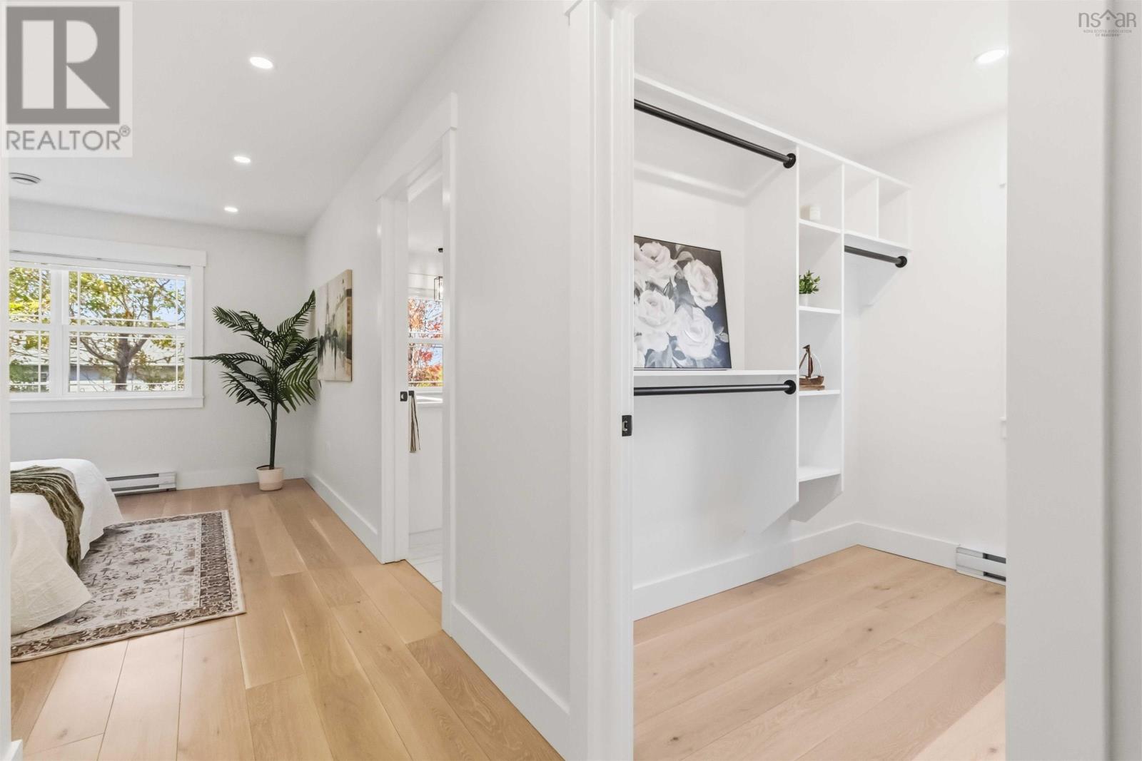 Property 27 of 51 of 144 Montague Rd