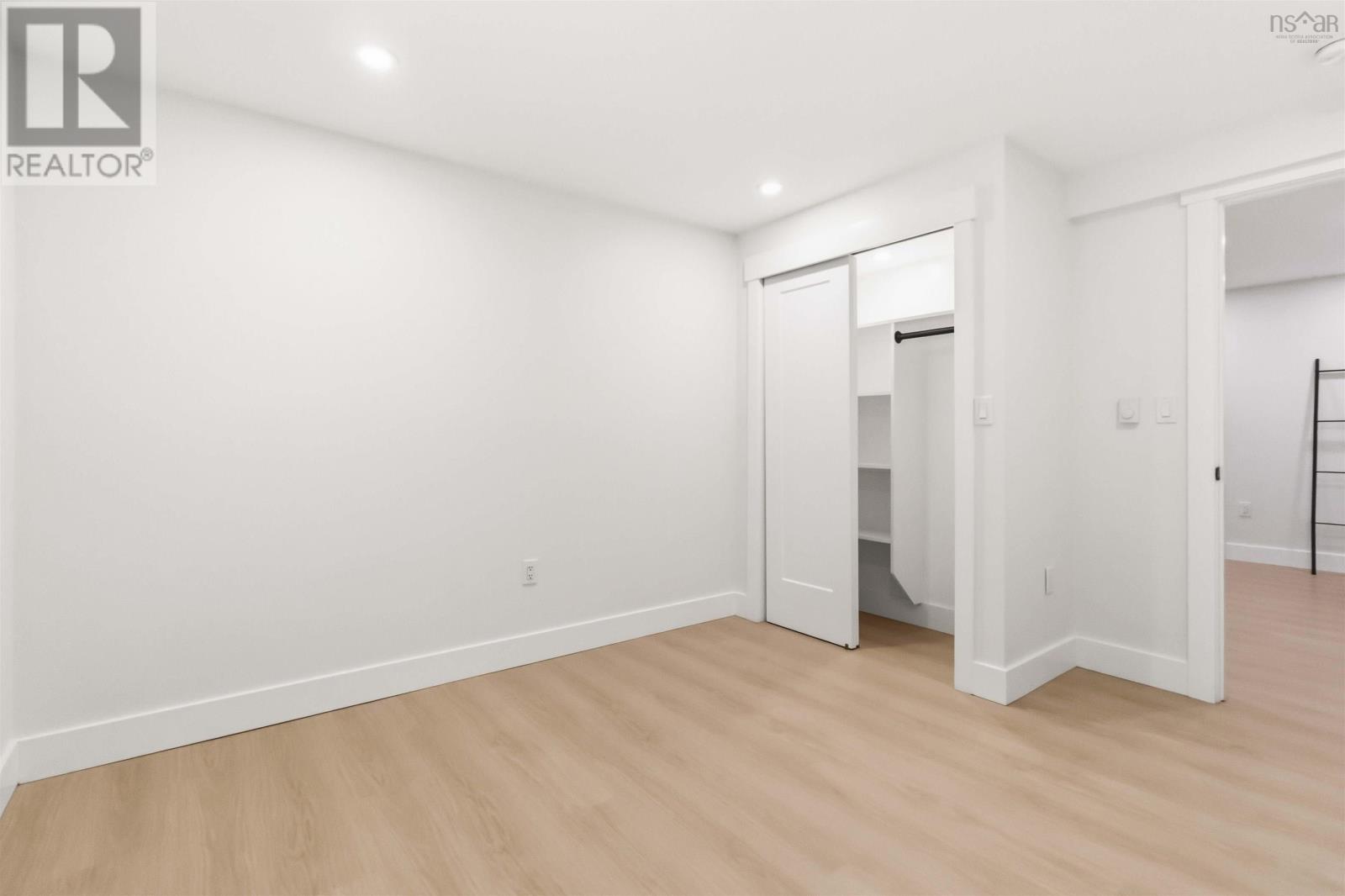 Property 37 of 51 of 144 Montague Rd