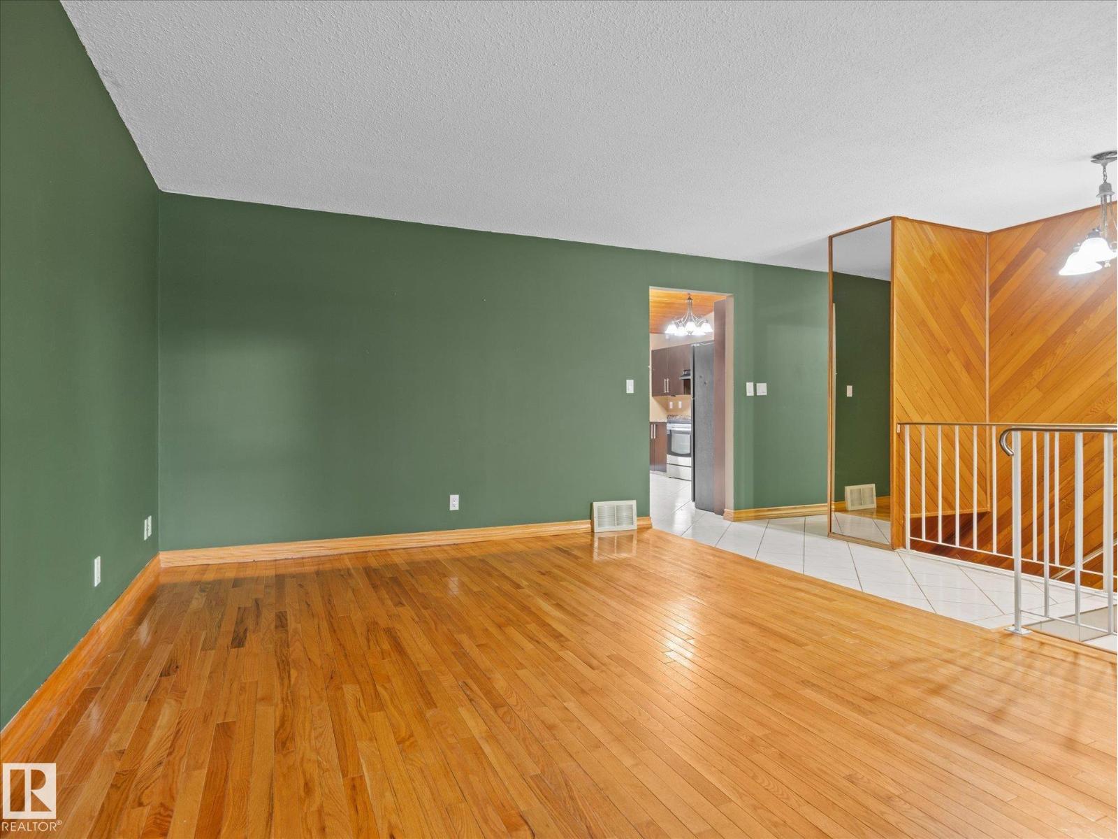 13844 30 ST NW - 4